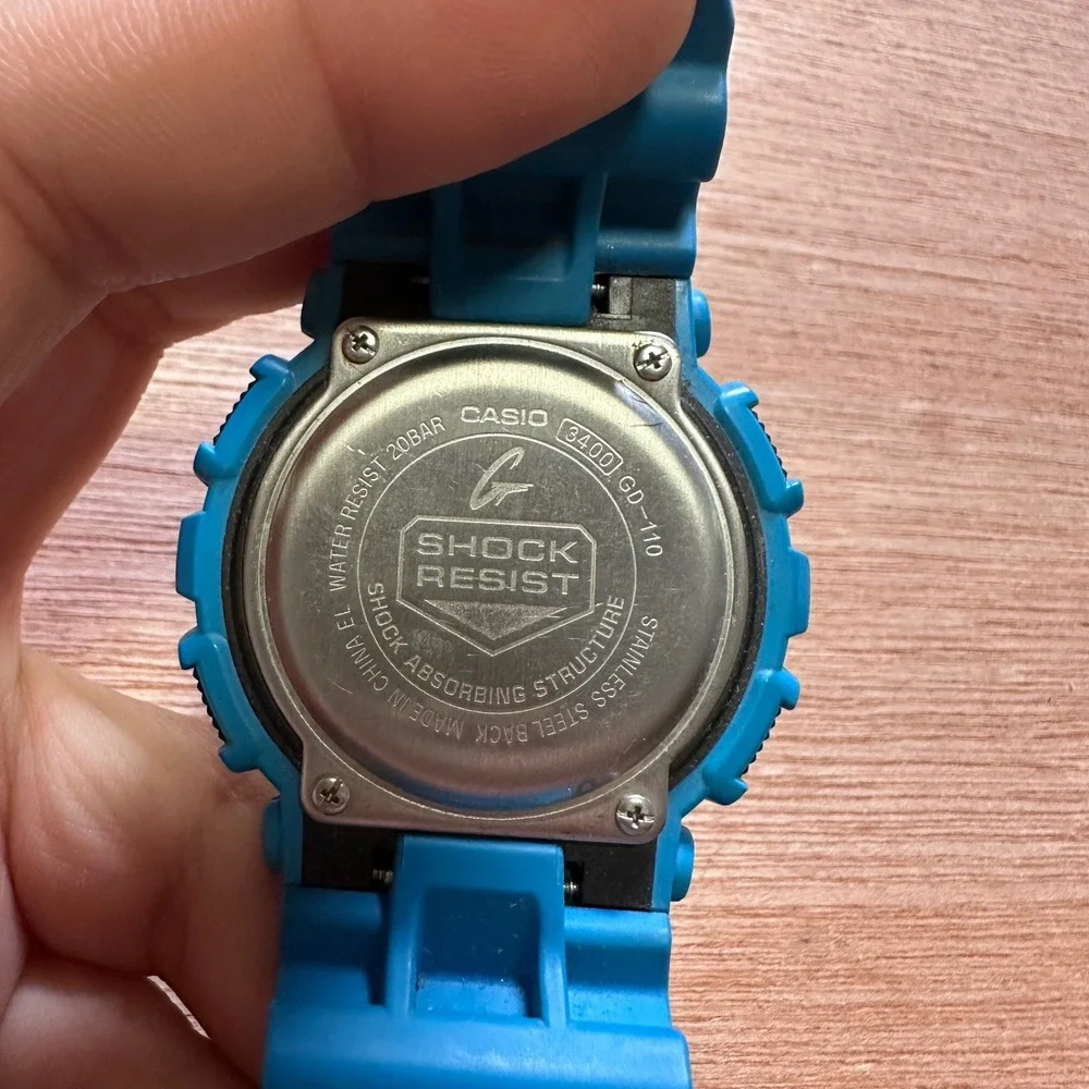 Casio G-Shock GD-110 Blue Digital Watch Lap Memory 60 200M Water Resist 3400
